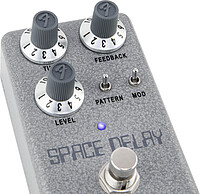 Fender® Hammertone® Space Delay  
